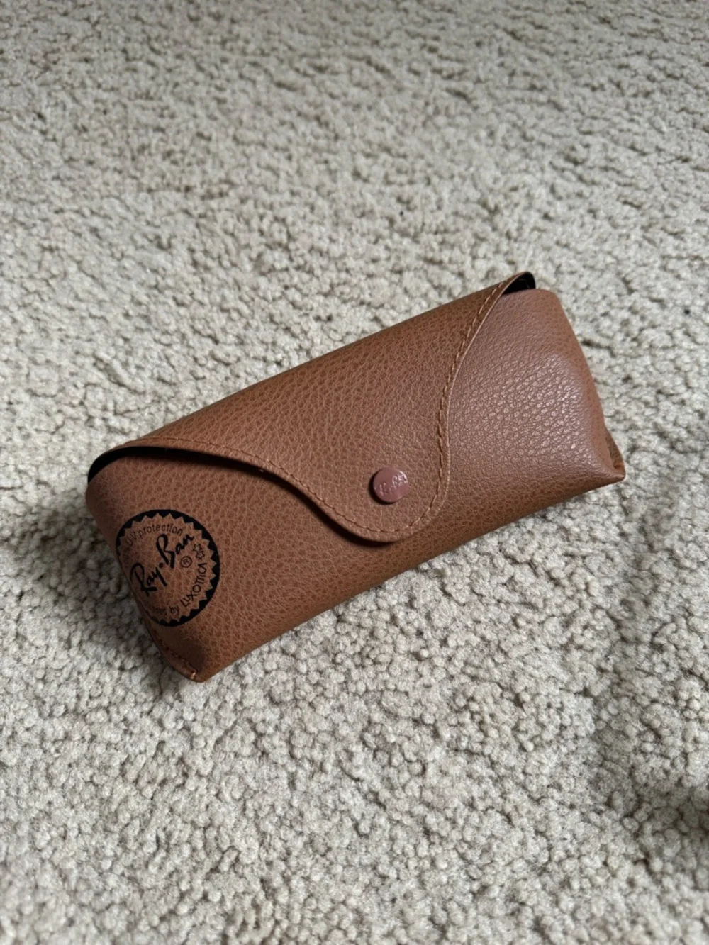Ray-Ban Black and Gold Clubmaster Sunglasses with Brown Case - Picture 3 of 4